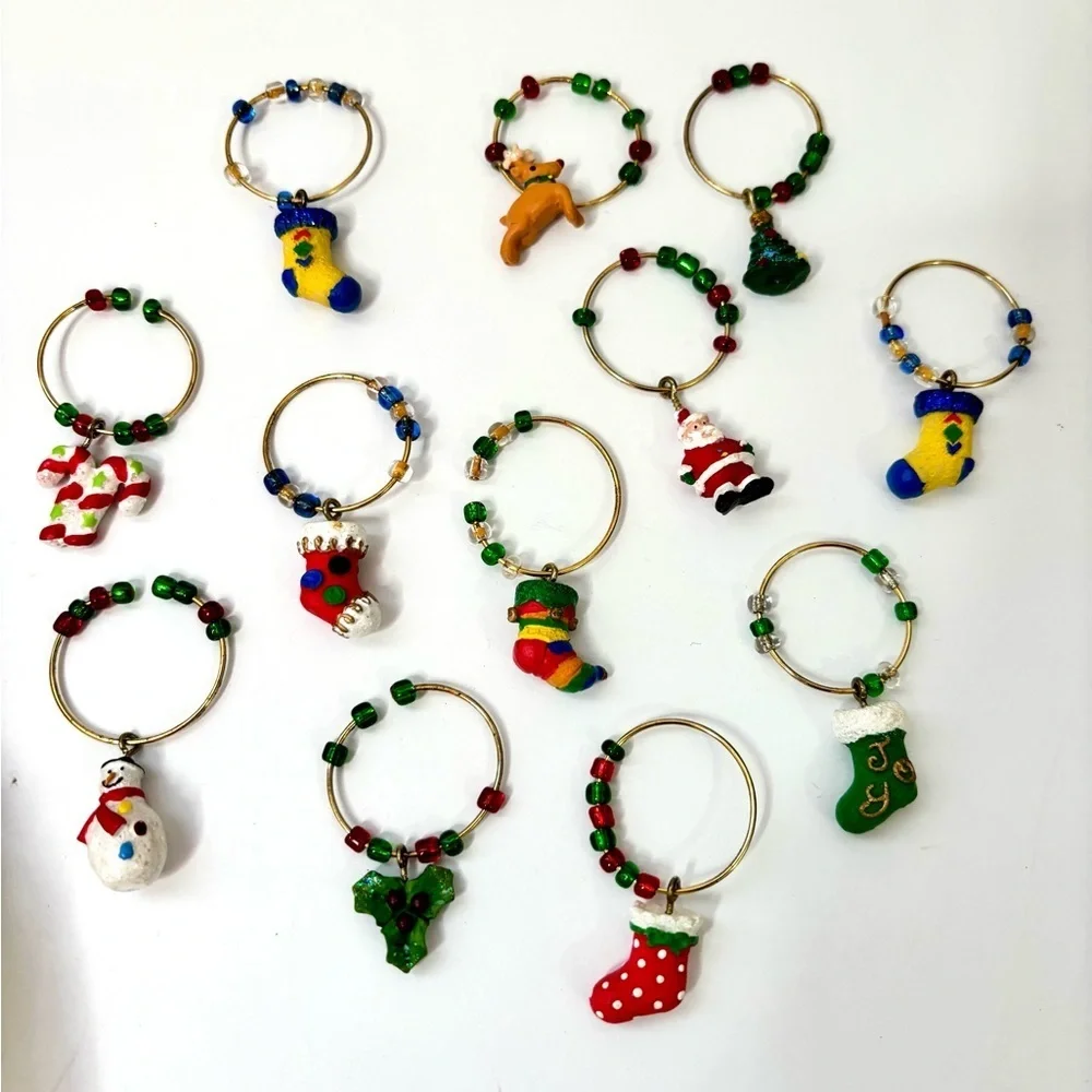 CHRISTMAS GNOME BOTTLE TOPPER & CHRISTMAS WINE GLASS CHARMS